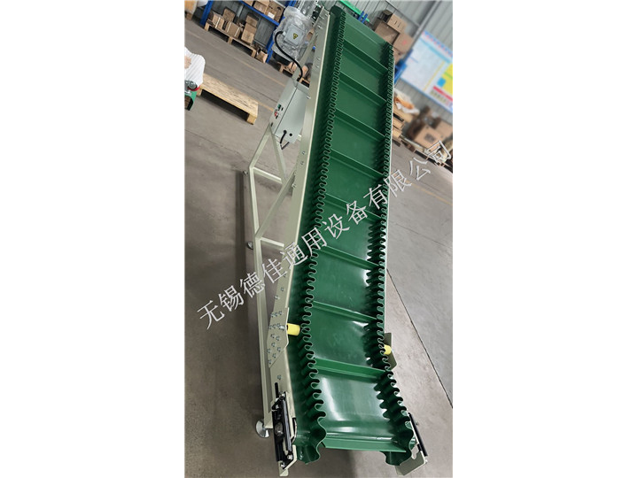 爬坡皮帶機(jī)